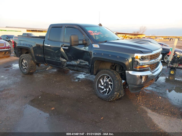 1GCVKREC5JZ168611 Chevrolet Silverado 1500 1lt