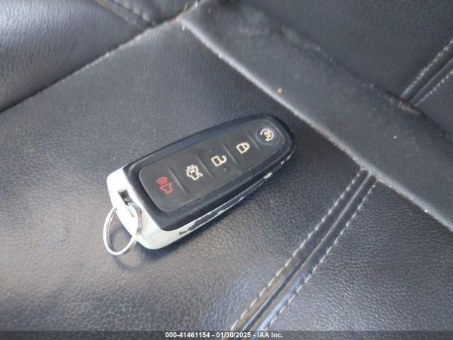 1FADP3J22FL323185 Ford Focus Titanium