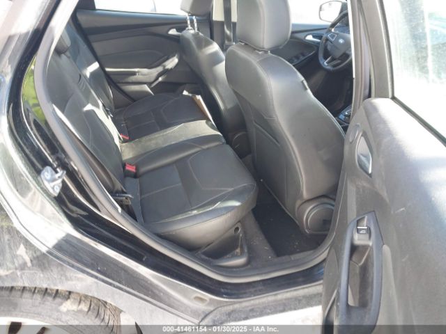 1FADP3J22FL323185 Ford Focus Titanium
