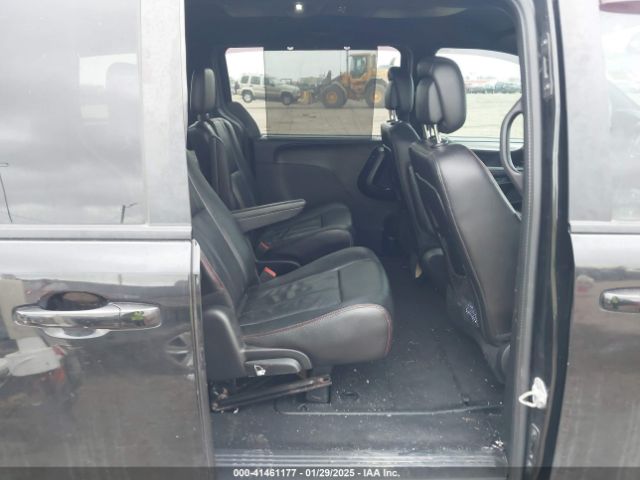 2C4RDGEG1KR563058 Dodge Grand Caravan Gt