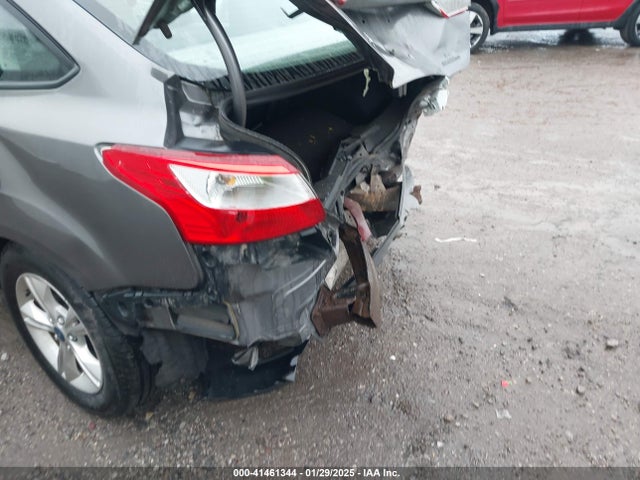 1FADP3F22EL110079 Ford FOCUS SE