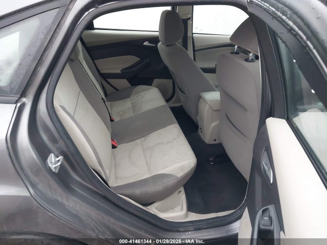 1FADP3F22EL110079 Ford FOCUS SE