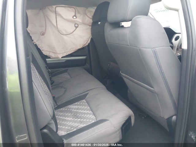 5TFRM5F13JX132543 Toyota Tundra Sr5 4.6l V8