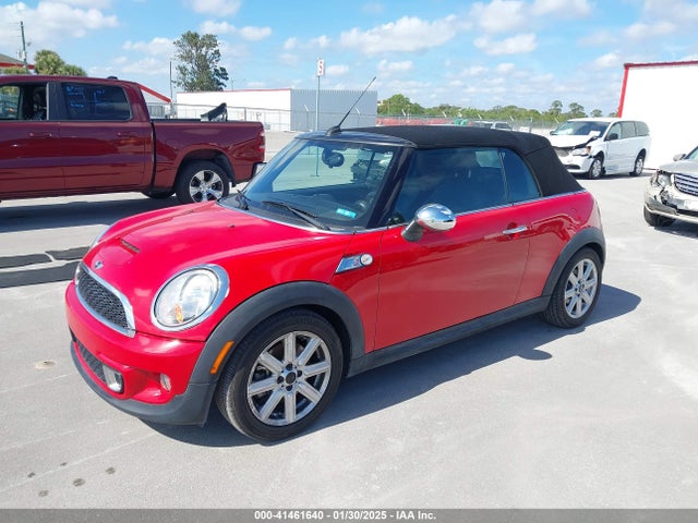 2011 MINI COOPER S WMWZP3C55BT249405 Photo 1
