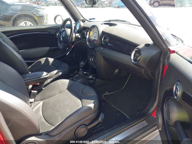 2011 MINI COOPER S WMWZP3C55BT249405 Photo 4