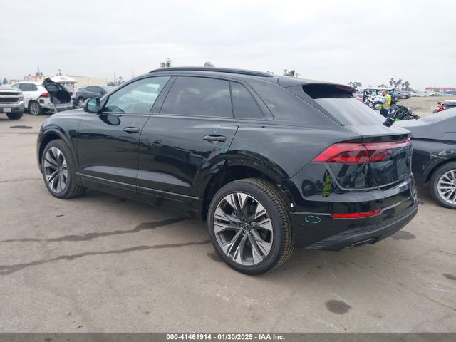 2024 AUDI Q8 WA1AVBF13RD001693 Photo 2