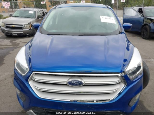 1FMCU0GD5HUD85209 Ford ESCAPE SE