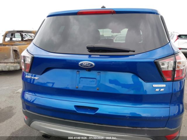 1FMCU0GD5HUD85209 Ford ESCAPE SE