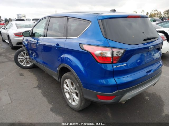 1FMCU0GD5HUD85209 Ford ESCAPE SE
