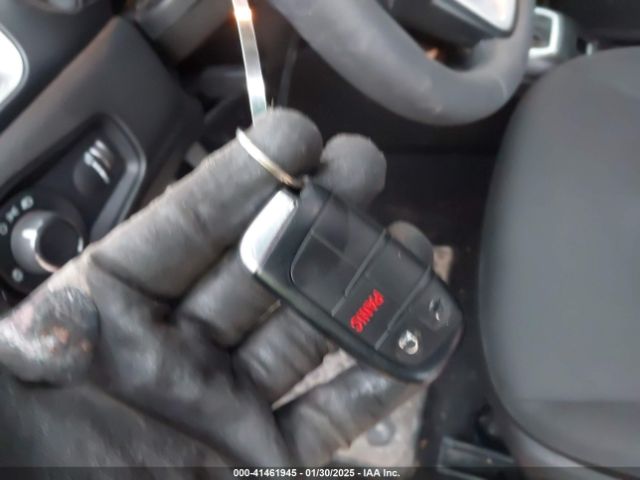 2023 JEEP RENEGADE ZACNJDB19PPP40759 Photo 10