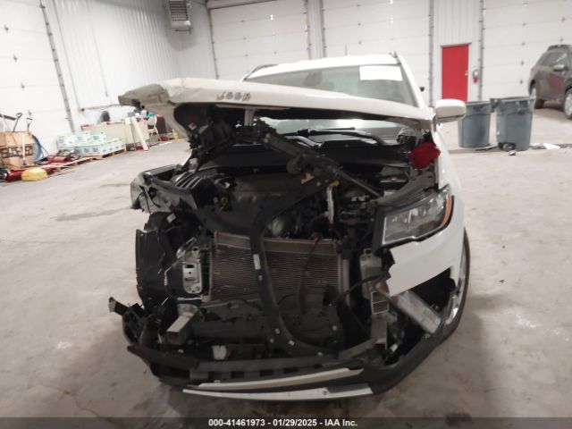 3C4NJCCB3LT229698 Jeep Compass Limited Fwd