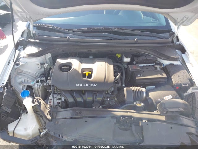 5NPD84LF6JH393346 Hyundai ELANTRA SEL