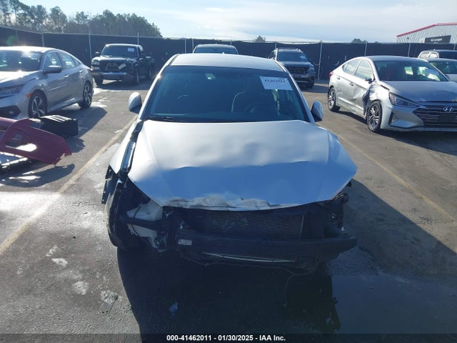 5NPD84LF6JH393346 Hyundai ELANTRA SEL