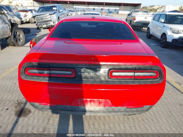 2C3CDZAG7FH712032 Dodge Challenger Sxt