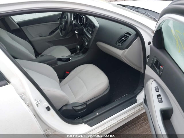5XXGM4A74FG415688 KIA Optima Lx