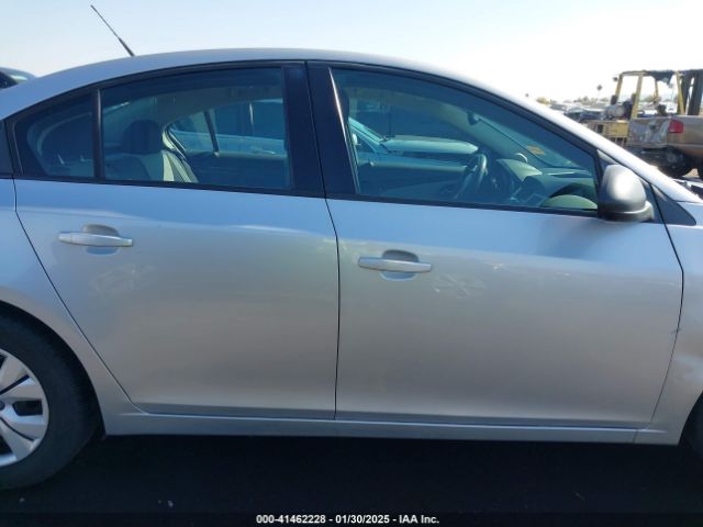 1G1PB5SG5E7184164 Chevrolet Cruze Ls Manual
