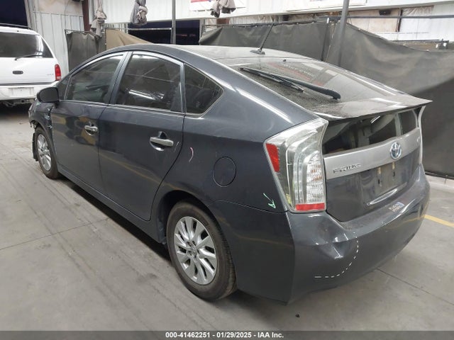 Toyota Prius Plug-in Advanced 2015 JTDKN3DP8F3069433 Image 3