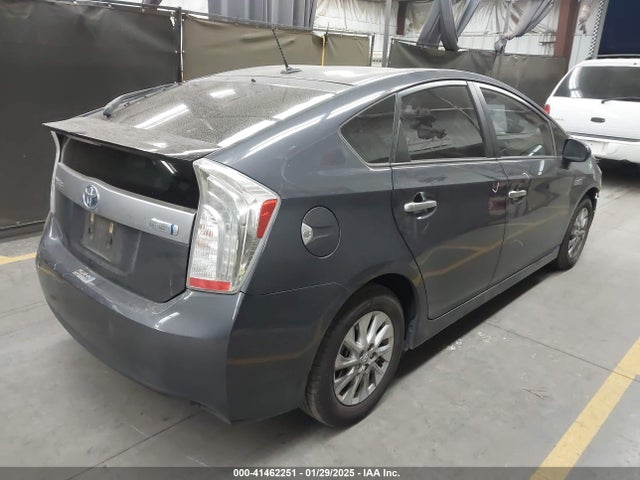 Toyota Prius Plug-in Advanced 2015 JTDKN3DP8F3069433 Image 4