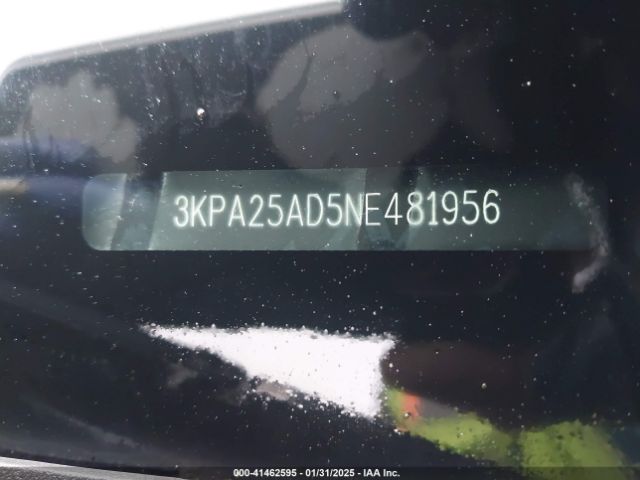 3KPA25AD5NE481956 KIA Rio 5-door S