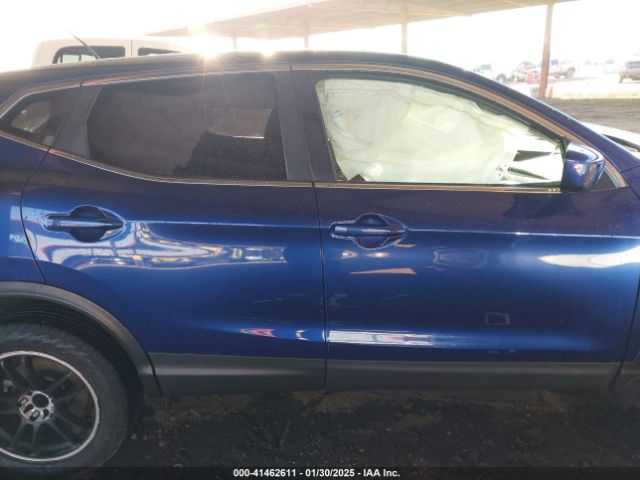 JN1BJ1CP0HW004324 Nissan Rogue Sport S