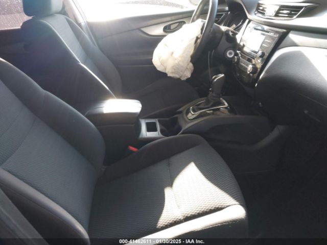 JN1BJ1CP0HW004324 Nissan Rogue Sport S