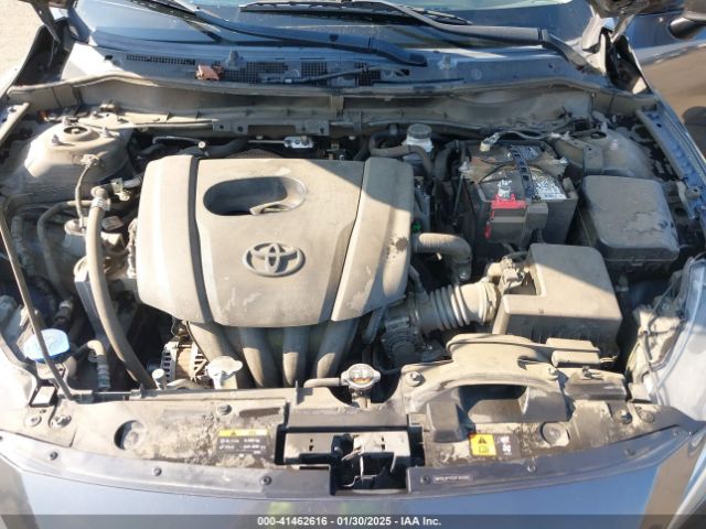 3MYDLBYV2JY302063 Toyota YARIS IA