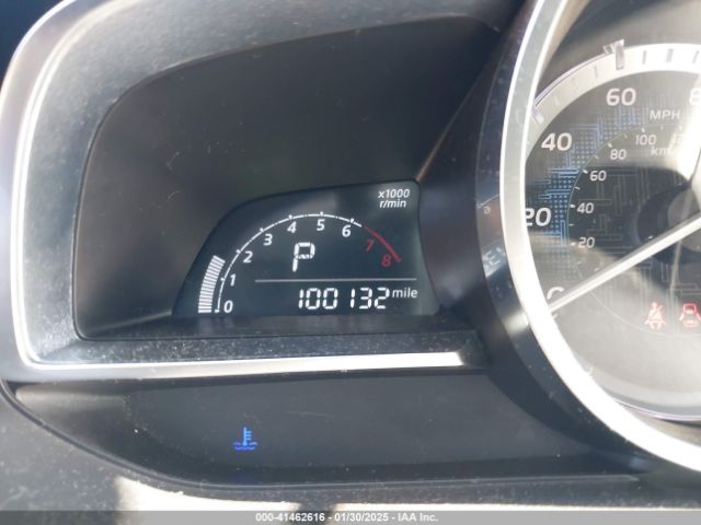 3MYDLBYV2JY302063 Toyota YARIS IA