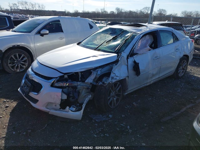 Chevrolet MALIBU 1LT 2015 1G11C5SL5FF235234 Image 2