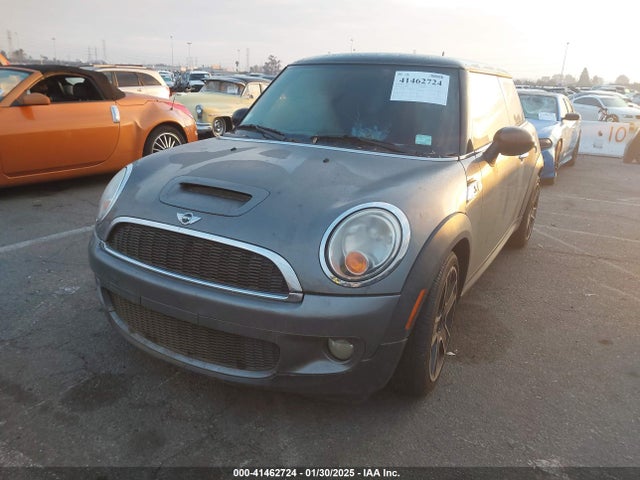 2010 MINI COOPER S WMWMF7C57ATW89743 Photo 1