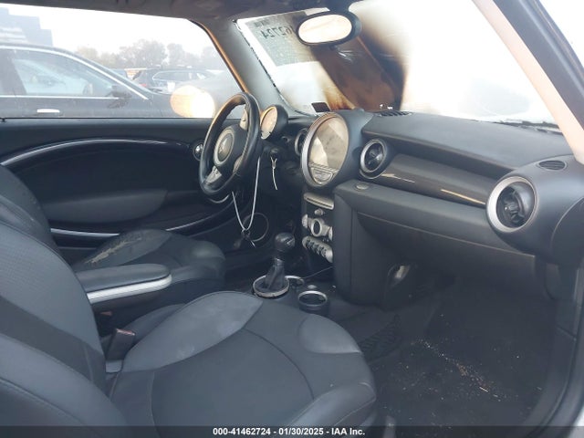 2010 MINI COOPER S WMWMF7C57ATW89743 Photo 4