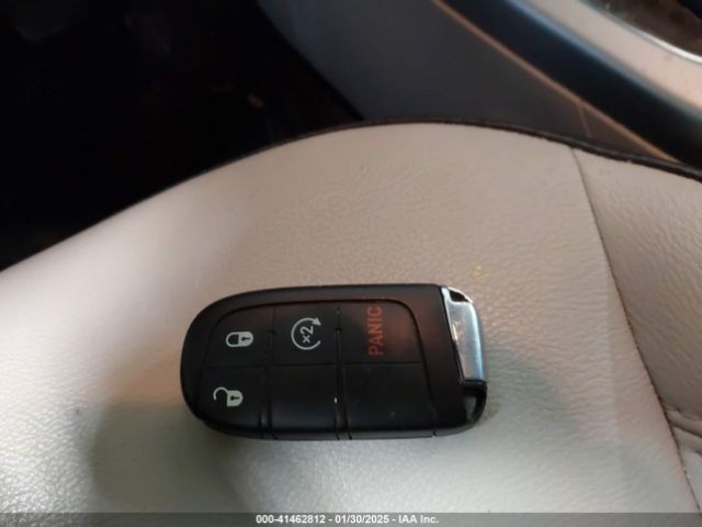 3C4NJDBB7JT202458 Jeep Compass Latitude 4x4