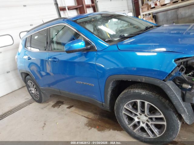 3C4NJDBB7JT202458 Jeep Compass Latitude 4x4