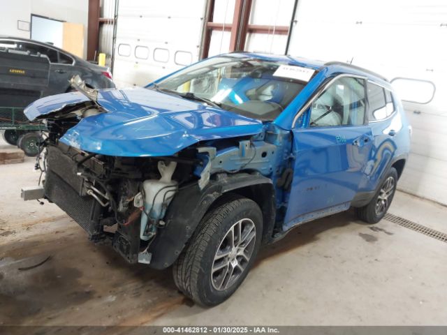 3C4NJDBB7JT202458 Jeep Compass Latitude 4x4