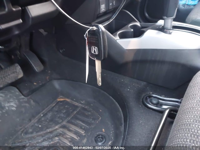 Honda FIT LX 2016 JHMGK5H53GS002151 Image 11