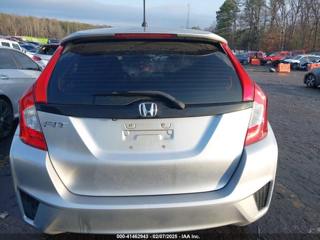Honda FIT LX 2016 JHMGK5H53GS002151 Image 16