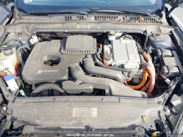 3FA6P0RU9JR120589 Ford Fusion Hybrid Titanium