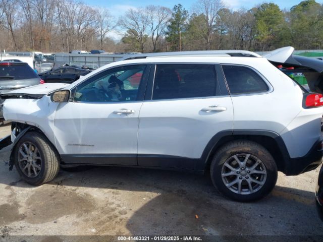 1C4PJLCS4FW579221 Jeep Cherokee Latitude