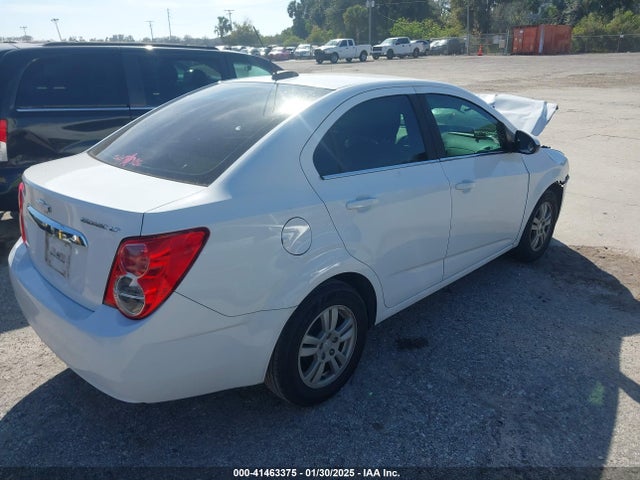 1G1JC5SG0F4155273 Chevrolet Sonic Lt Auto