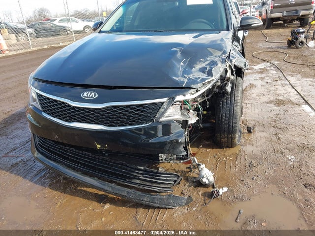 5XXGT4L34JG215786 KIA Optima Lx