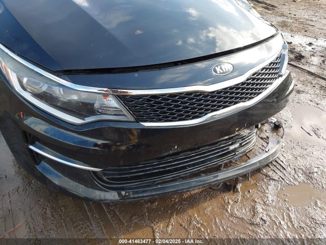 5XXGT4L34JG215786 KIA Optima Lx