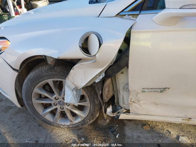 3FA6P0PU5HR153750 Ford Fusion Energi Se Luxury