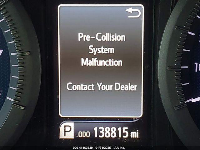 5TDDZ3DC8KS215123 Toyota Sienna Xle Premium 7 Passenger