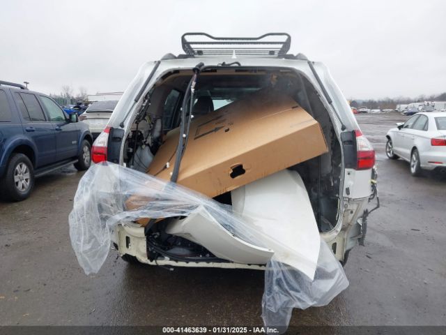 5TDDZ3DC8KS215123 Toyota Sienna Xle Premium 7 Passenger
