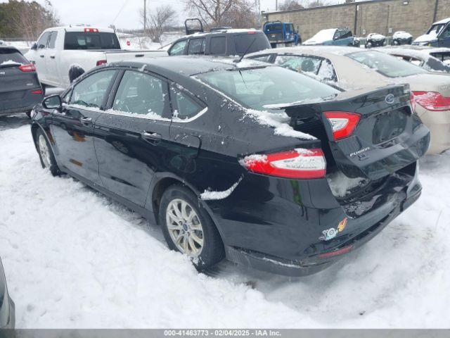 1FA6P0G73F5130882 Ford FUSION S