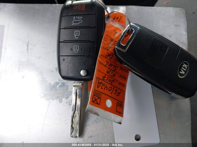 KIA Soul 2017 KNDJN2A25H7887356 Image 11