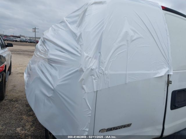 1GCWGAFP0J1275427 Chevrolet Express 2500 Work Van