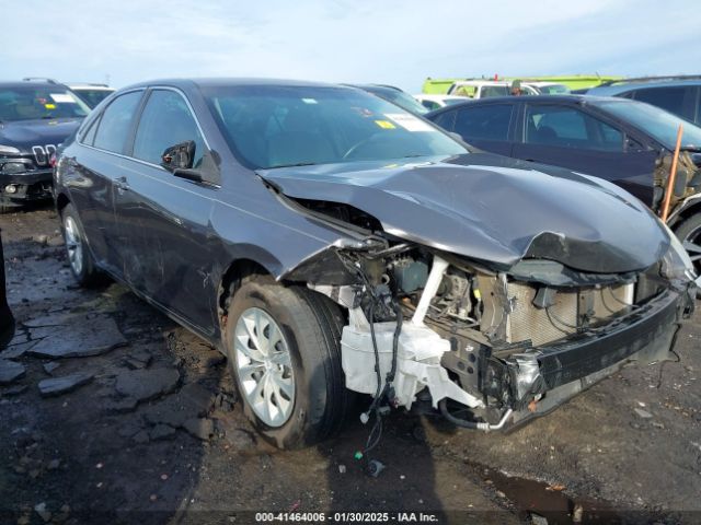 4T1BF1FKXHU324529 Toyota CAMRY LE