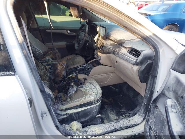 1FMCU0H62LUB45303 Ford ESCAPE SEL