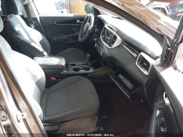 5XYPGDA56HG208367 KIA Sorento 3.3l Lx