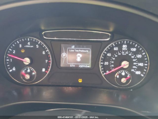 5XYPGDA56HG208367 KIA Sorento 3.3l Lx